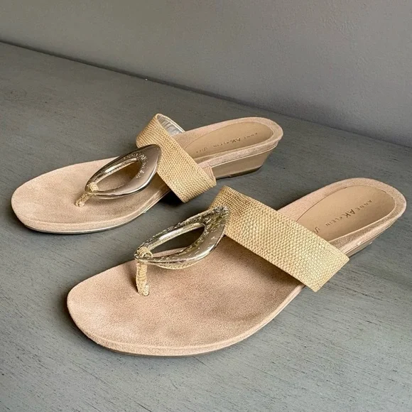 Anne Klein AK Women Tan Wedge Sandal Slide Thong 8 Neutral Gold Circle Summer - Picture 12 of 13